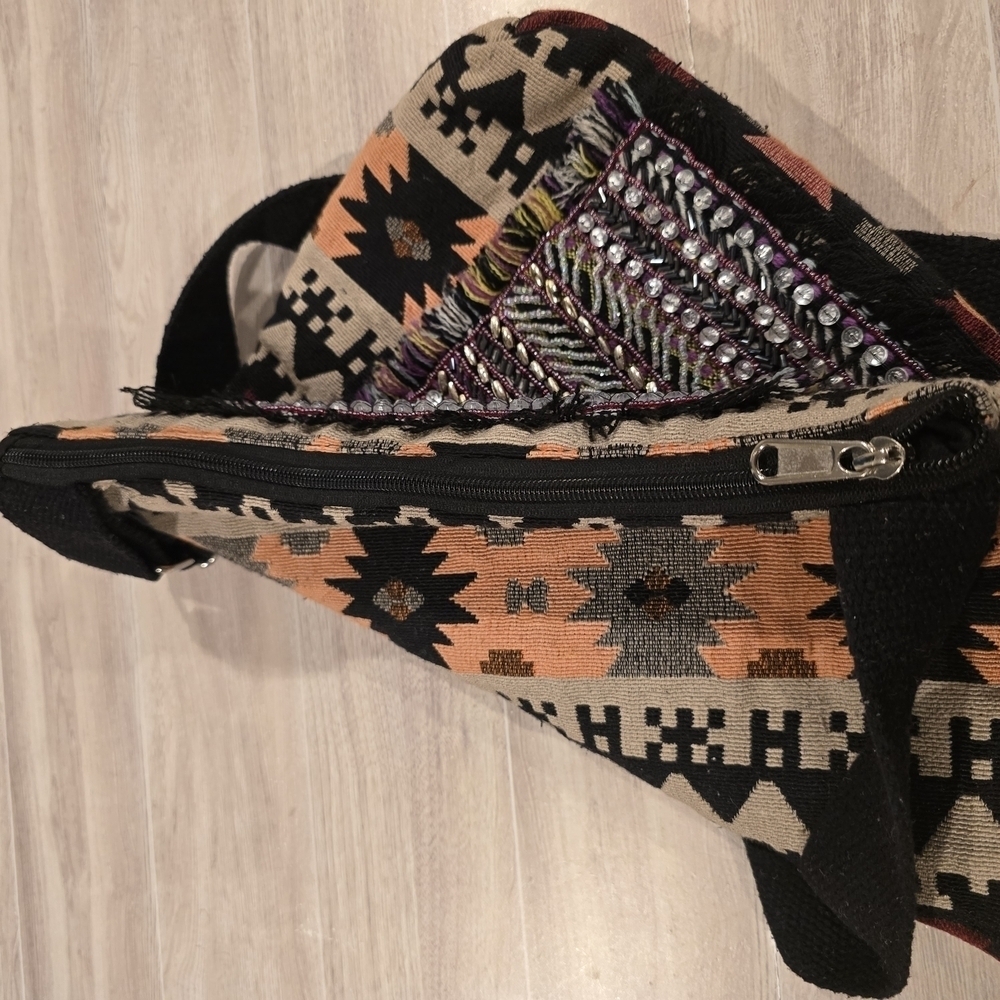 Coco + Carmen Crossbody Beaded Tribal Aztec Boho Adjustable Strap Multicolor. - Picture 6 of 15